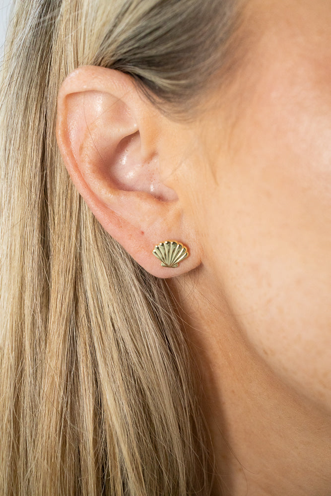 Coastal Queen Studs