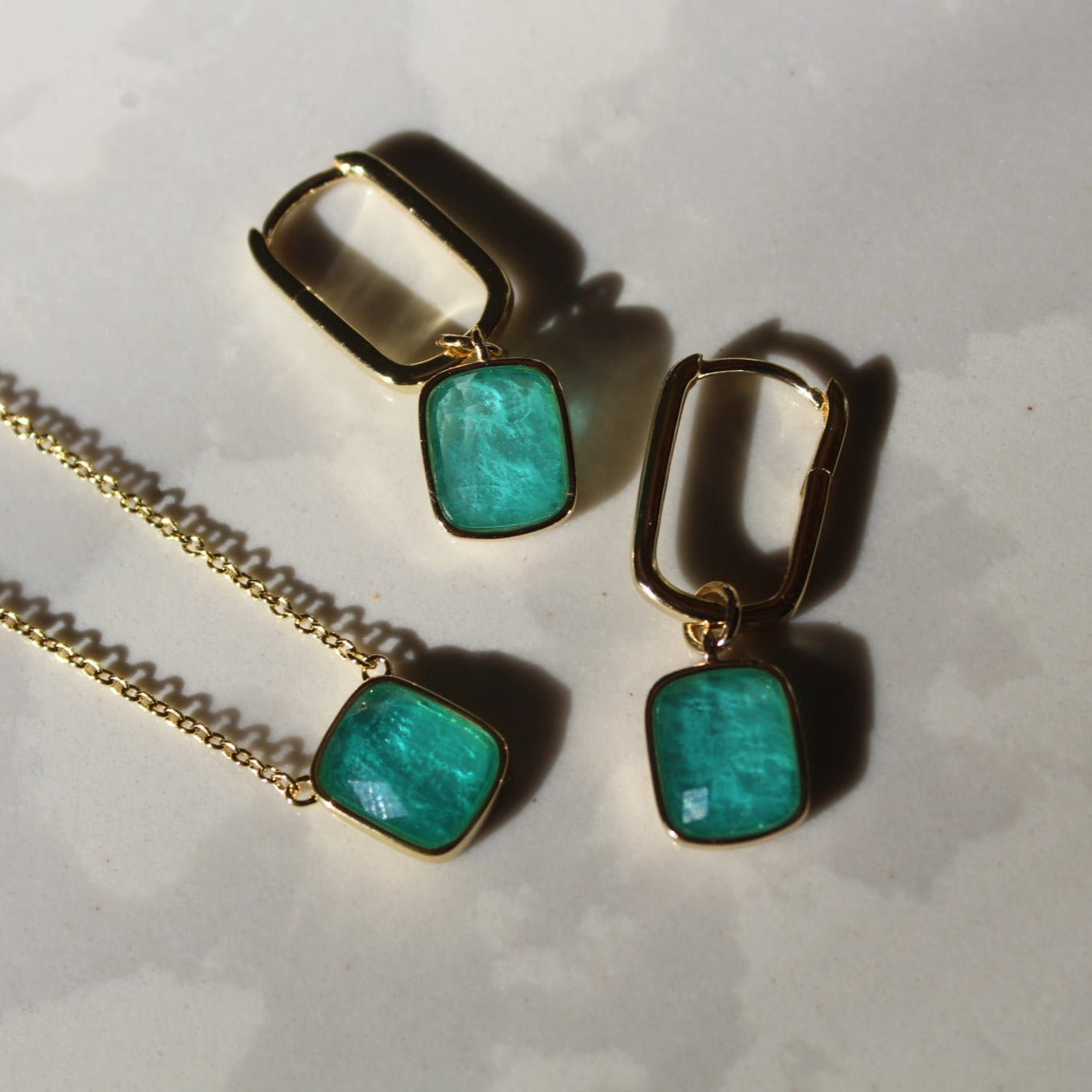 Cushion Necklace in Capri Dream