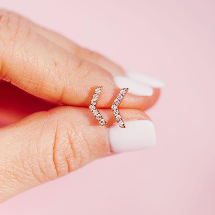 Slim Sparkling Chevron Studs Earrings Chloe + Lois Rose Gold