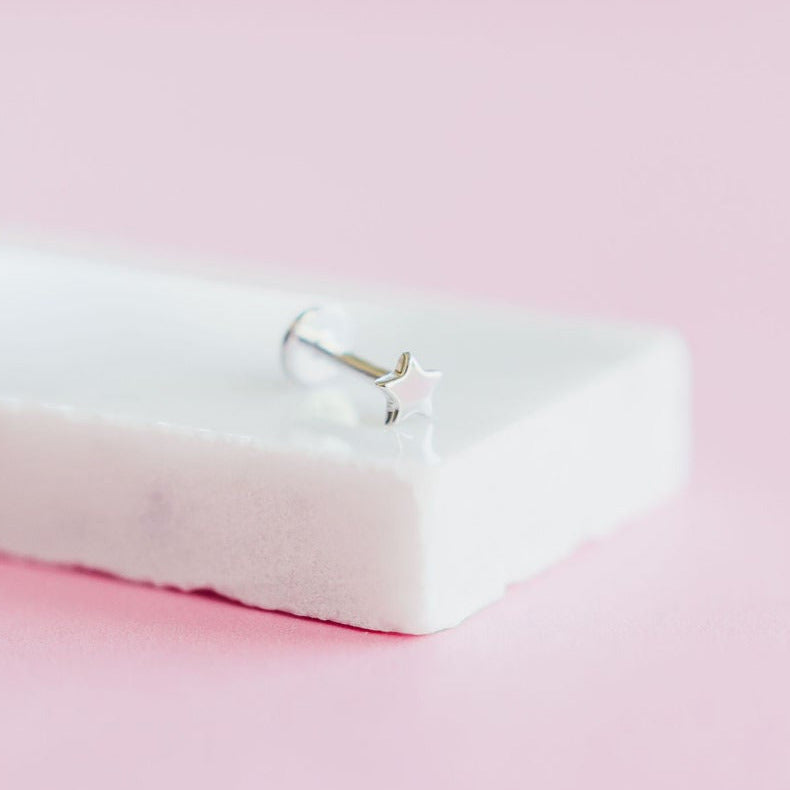 CHLOE + LOIS Screwfront Screwback Dainty Minimalist Star Stud Earring in Sterling Silver