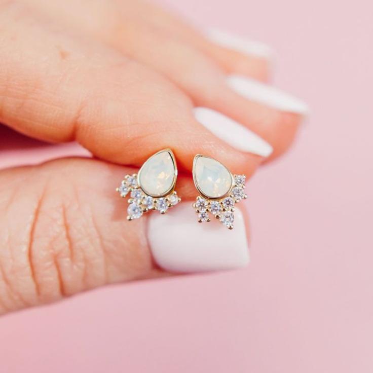 "Chloe" Studs in White Opal Swarovski® Earrings Chloe + Lois