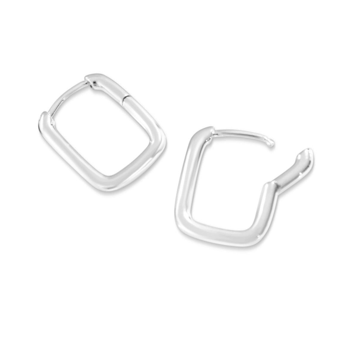 Chloe + Lois Oval Hoop Earrings in Sterling Silver