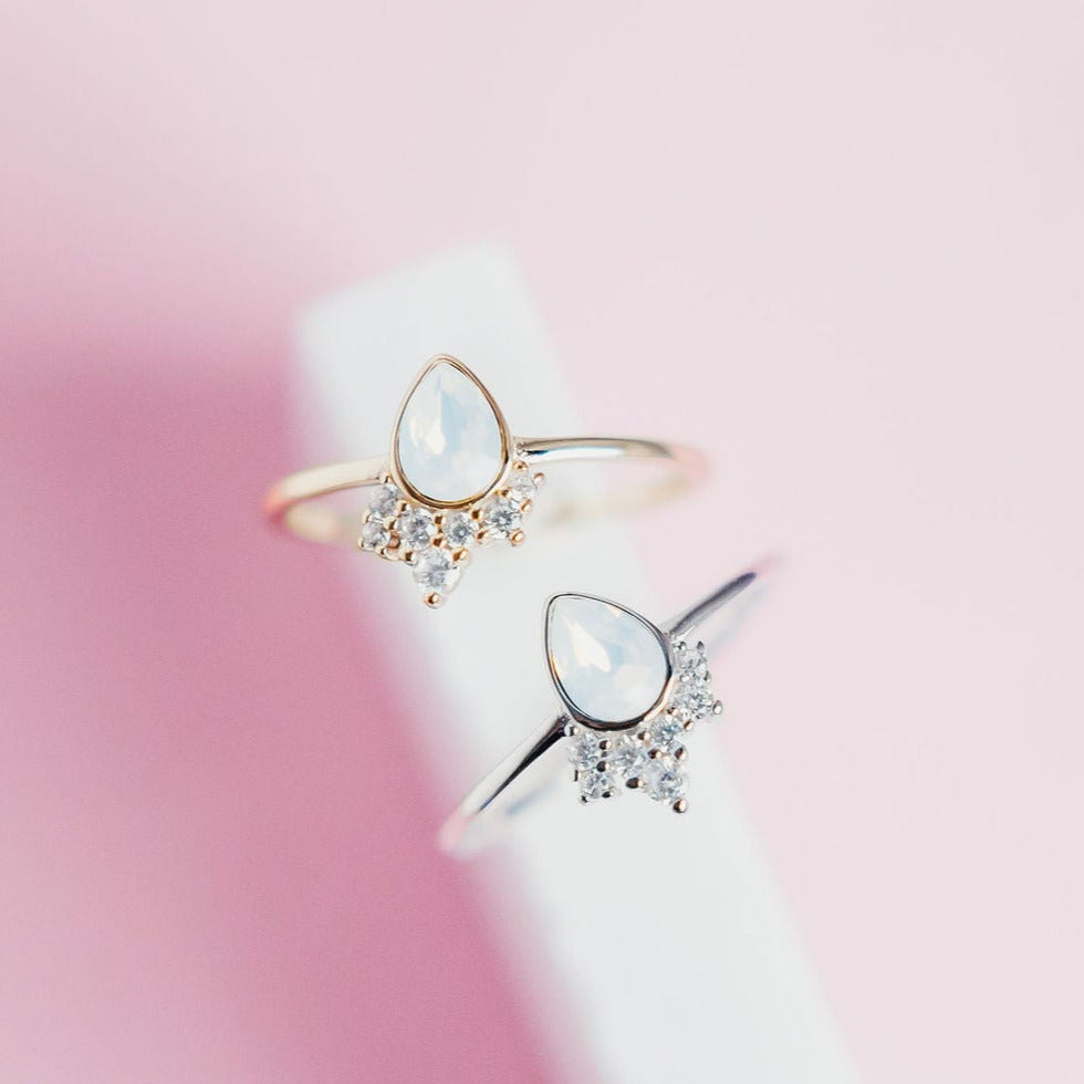 "Chloe" Ring in White Opal Swarovski® Rings Chloe + Lois 