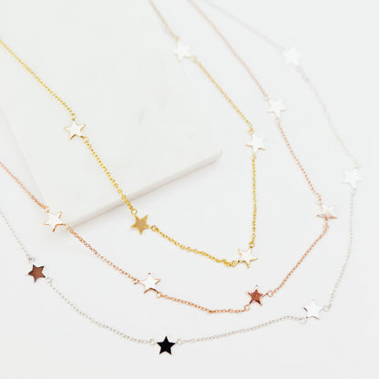 CHLOE + LOIS DAINTY STAR NECKLACE