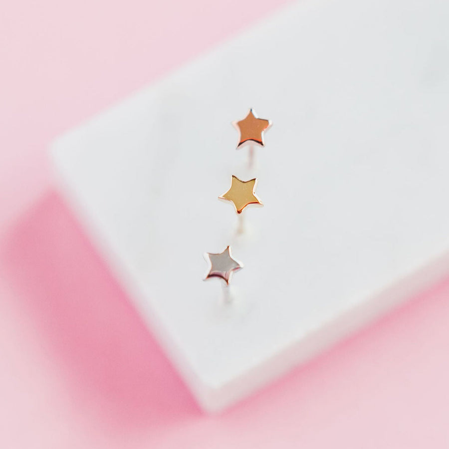 CHLOE + LOIS Dainty Star Earrings