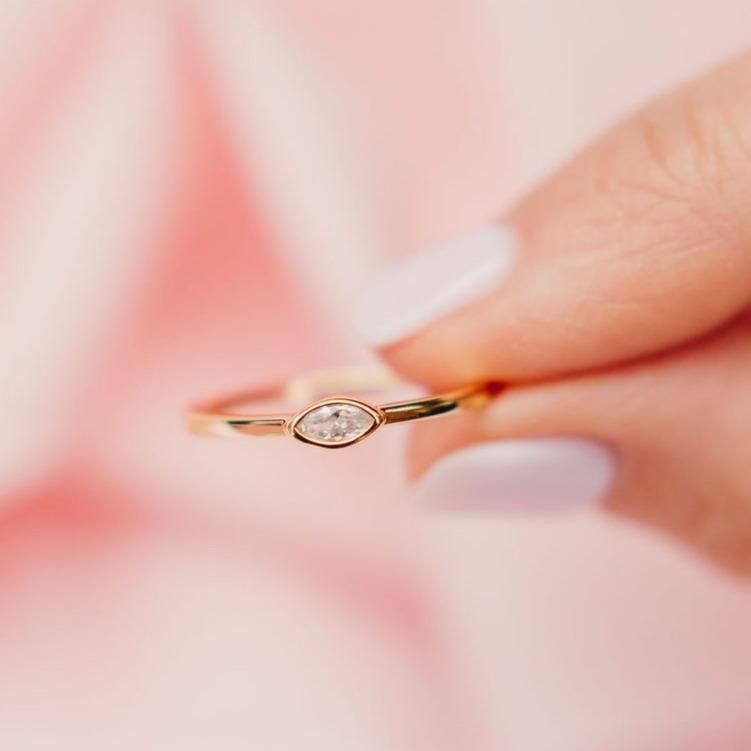 Slim Sparkler Ring Rings Chloe + Lois 