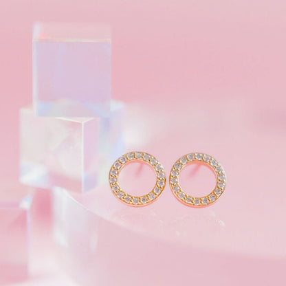 Chloe + Lois 14k Gold Pave Circle Stud Earrings